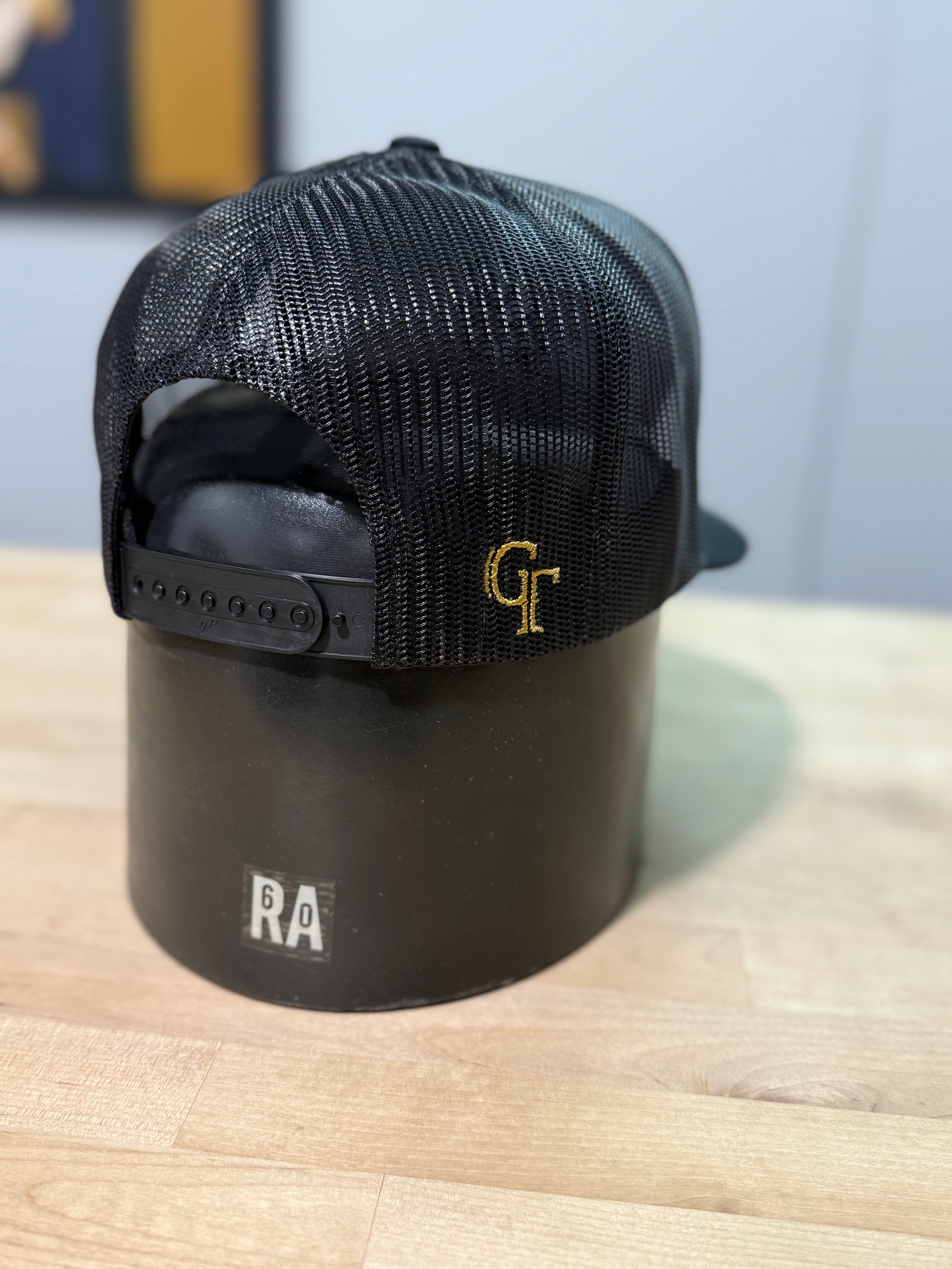 GT CAP BLACK